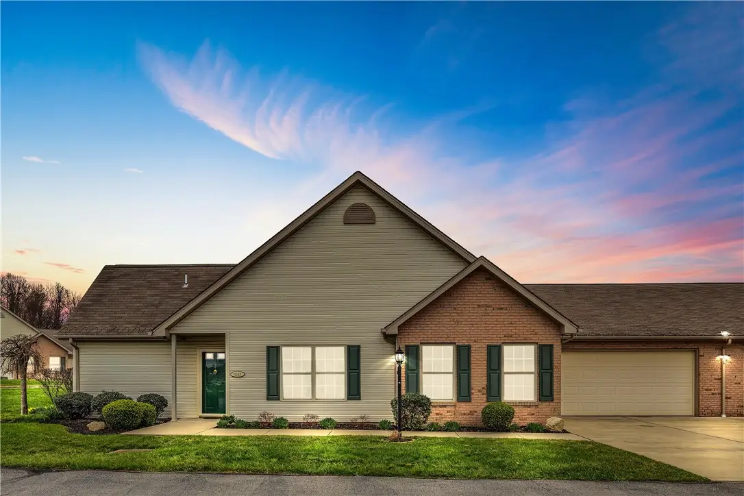 1033 Timberwood Dr, Beaver Falls, PA 15010 - #1