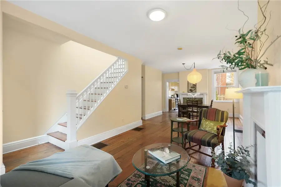 2 Clarendon Place, Pittsburgh, PA 15206 - #3