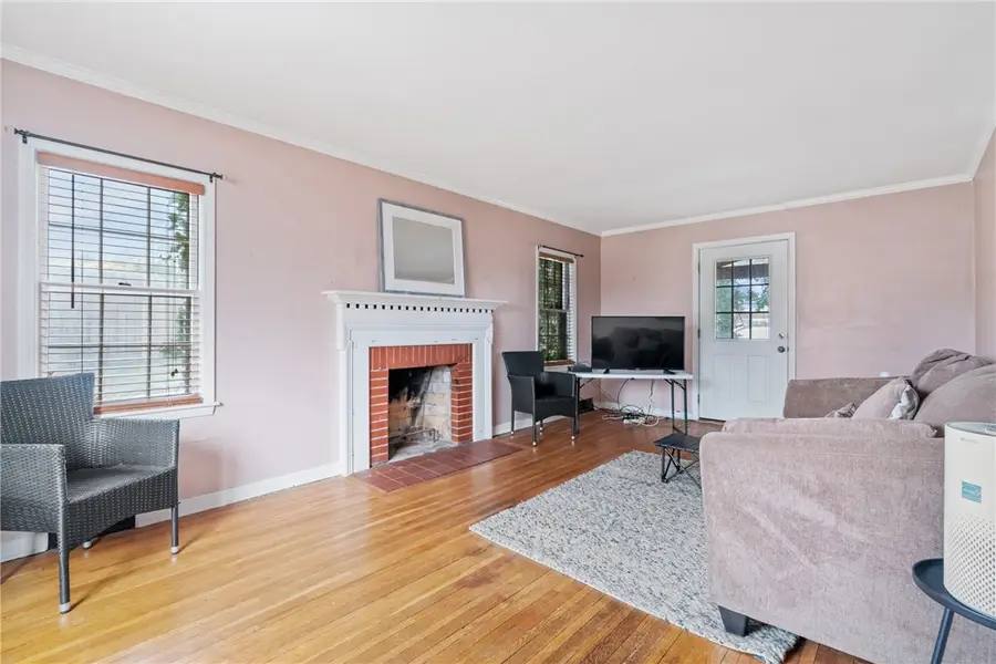 414 Sylvania Dr, Pittsburgh, PA 15229 - #3