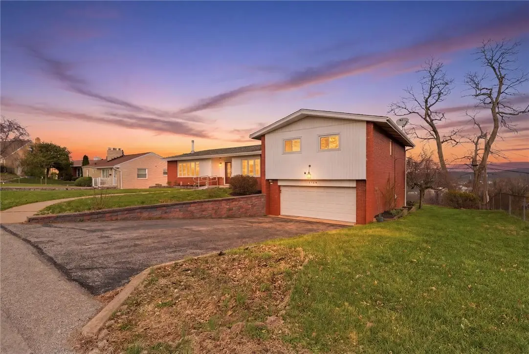 1233 Bickerton Dr, Clairton, PA 15025 - #1