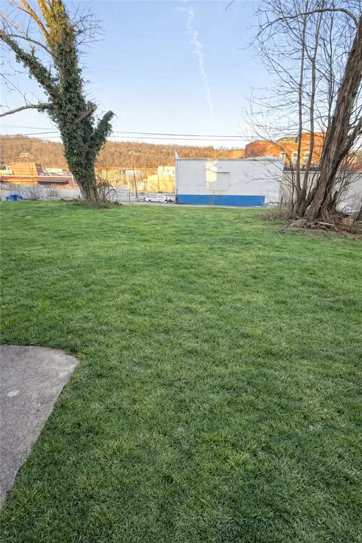 1025 Kenneth Ave, New Kensington, PA 15068 - #2