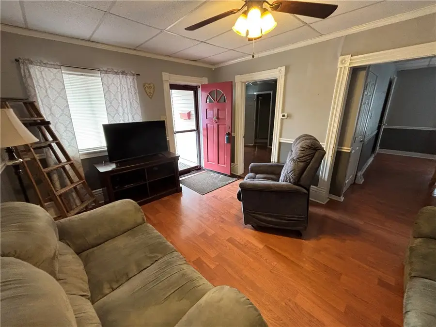 218 W Diamond St, Butler, PA 16001 - #3