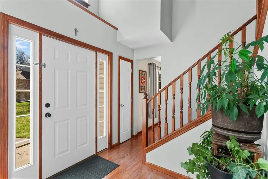 327 Garden Hill Dr, Tarentum, PA 15084 - #2