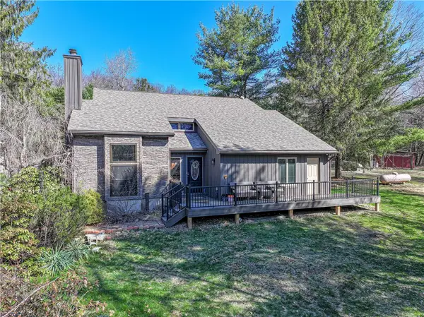 1917 Oneida Valley Rd, Karns City, PA 16041