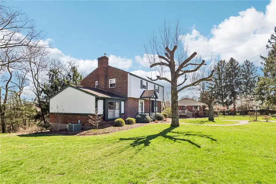 5404 Peach Dr, Gibsonia, PA 15044 - #2