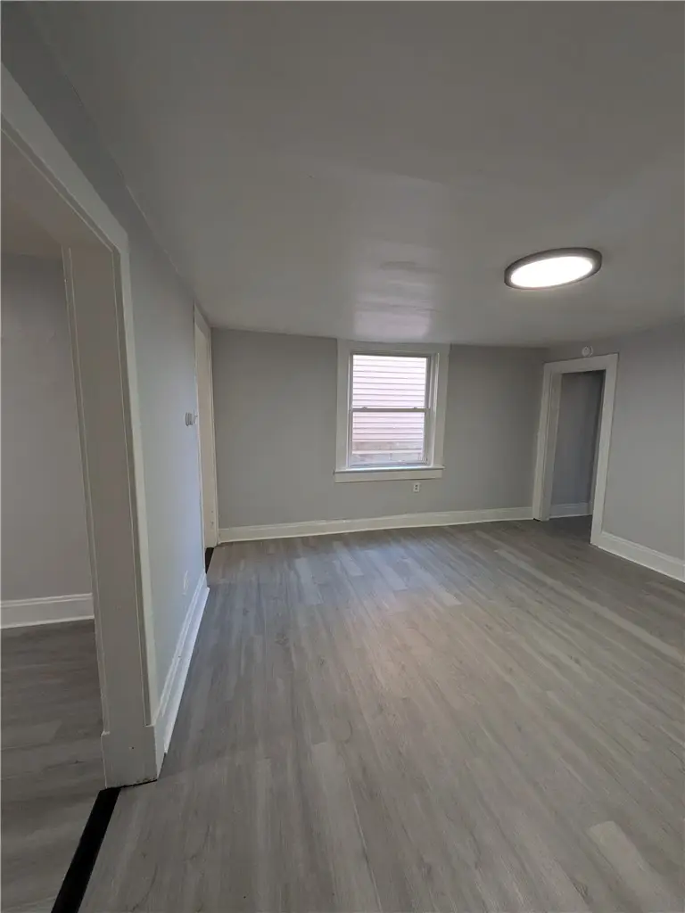 241 E 18th Ave, Homestead, PA 15120 - #2