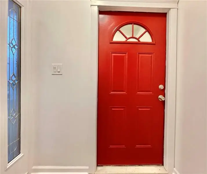 860 Pennsylvania Ave, Coraopolis, PA 15108 - #3