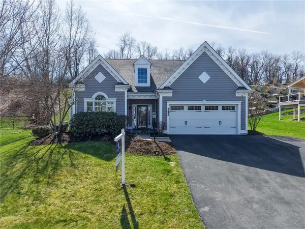 252 Estates Dr, Gibsonia, PA 15044