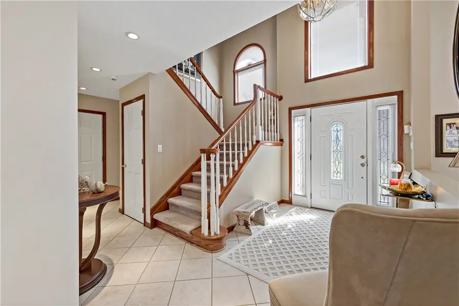 100 Judy Dr, Carnegie, PA 15106 - #3