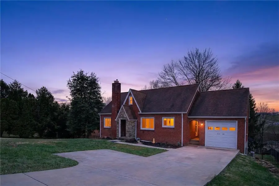 1110 10th St, Irwin, PA 15642 - #3