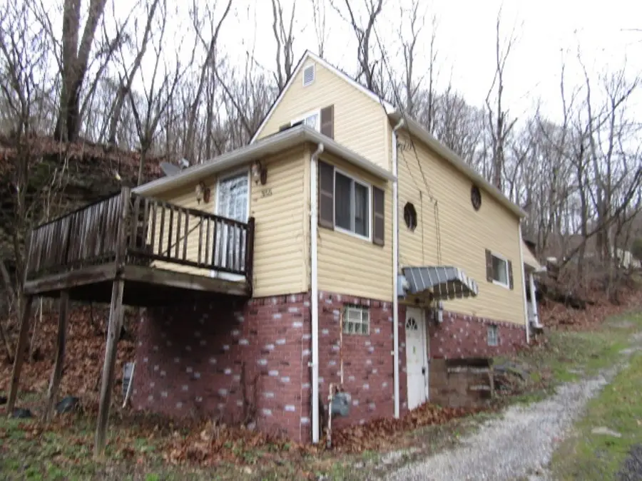 355 Days Run Rd, Tarentum, PA 15084 - #2