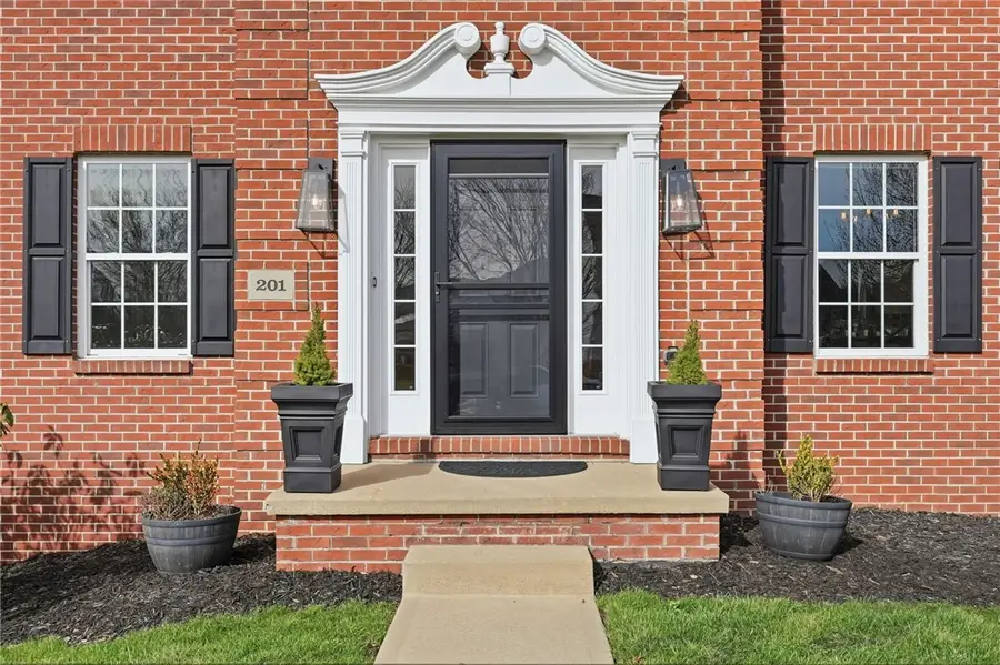 201 Cobblestone Drive, Pittsburgh, PA 15237 - #2