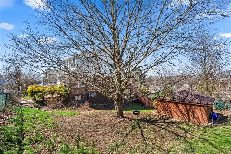 590 Vinemont St, Pittsburgh, PA 15205 - #3