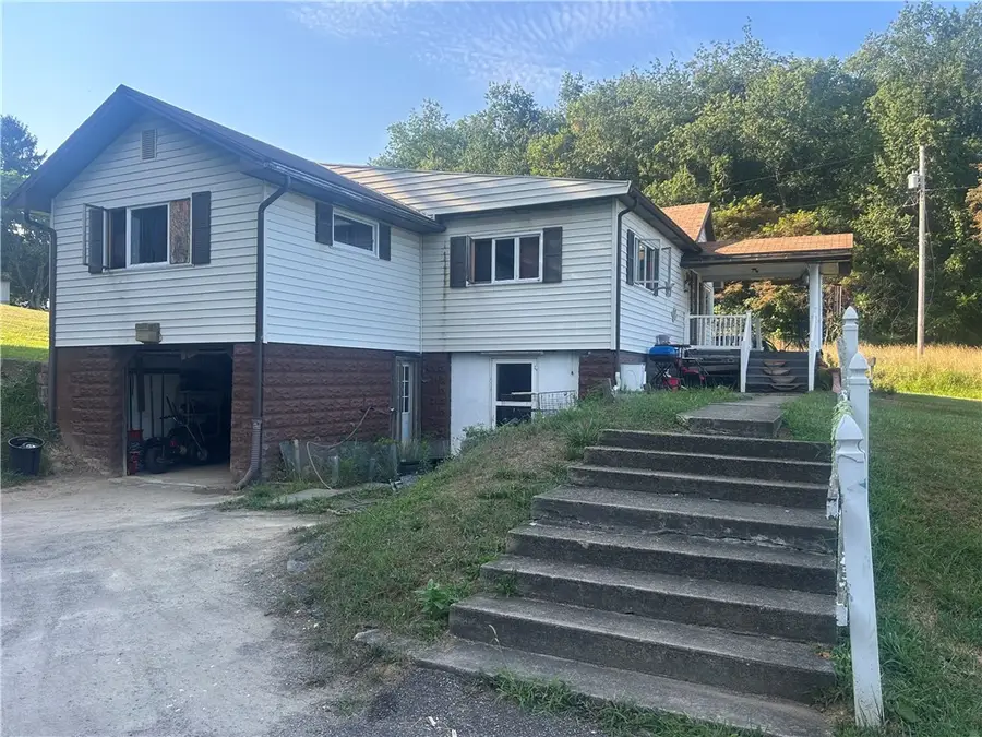 65 Sandrock Rd, Vanderbilt, PA 15486 - #2