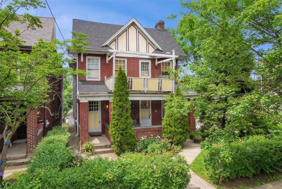 1033-1035 Farragut Street, Pittsburgh, PA 15206 - #1