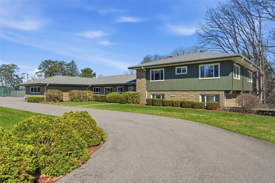 103 Zernich Dr, Aliquippa, PA 15001 - #2