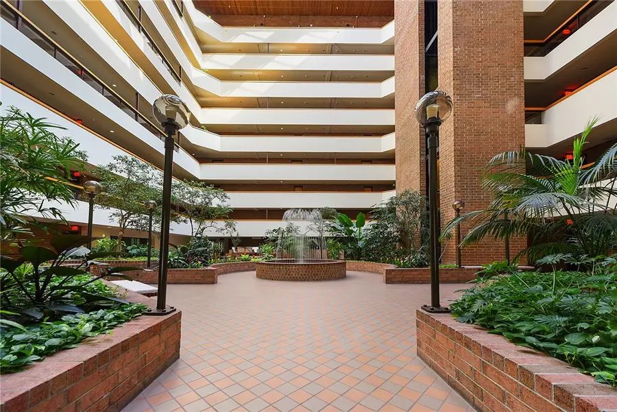 307 S Dithridge St #212, Pittsburgh, PA 15213 - #3