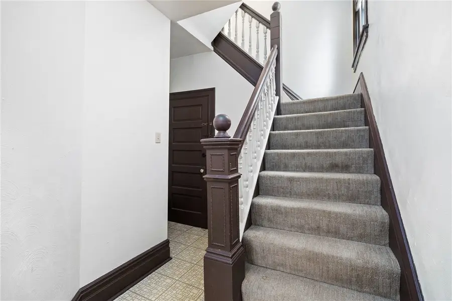 512-514 Carolyn Ave, Pittsburgh, PA 15202 - #2