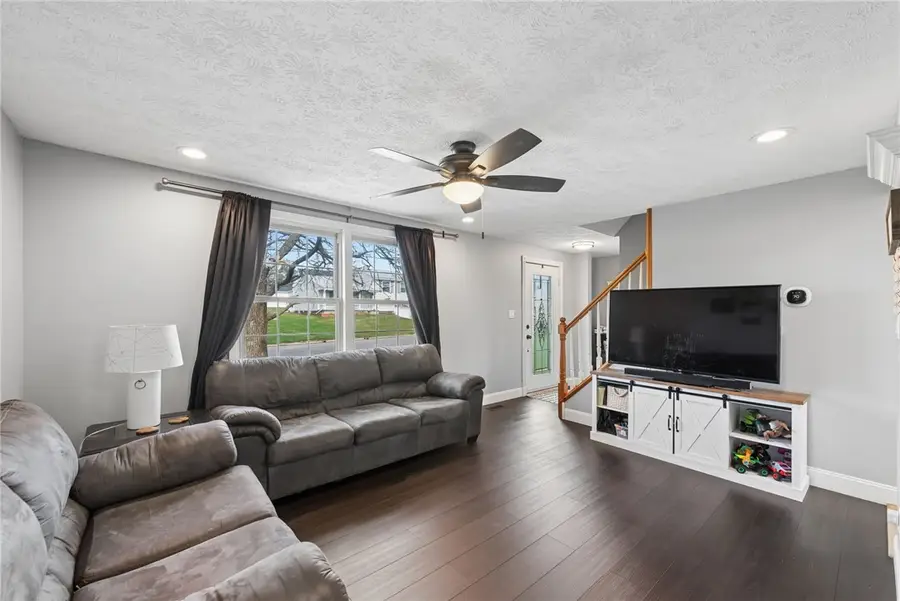 371 Mcwilliams Drive, Natrona Heights, PA 15065 - #2