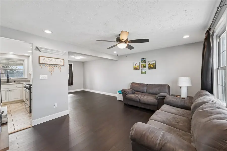 371 Mcwilliams Drive, Natrona Heights, PA 15065 - #3