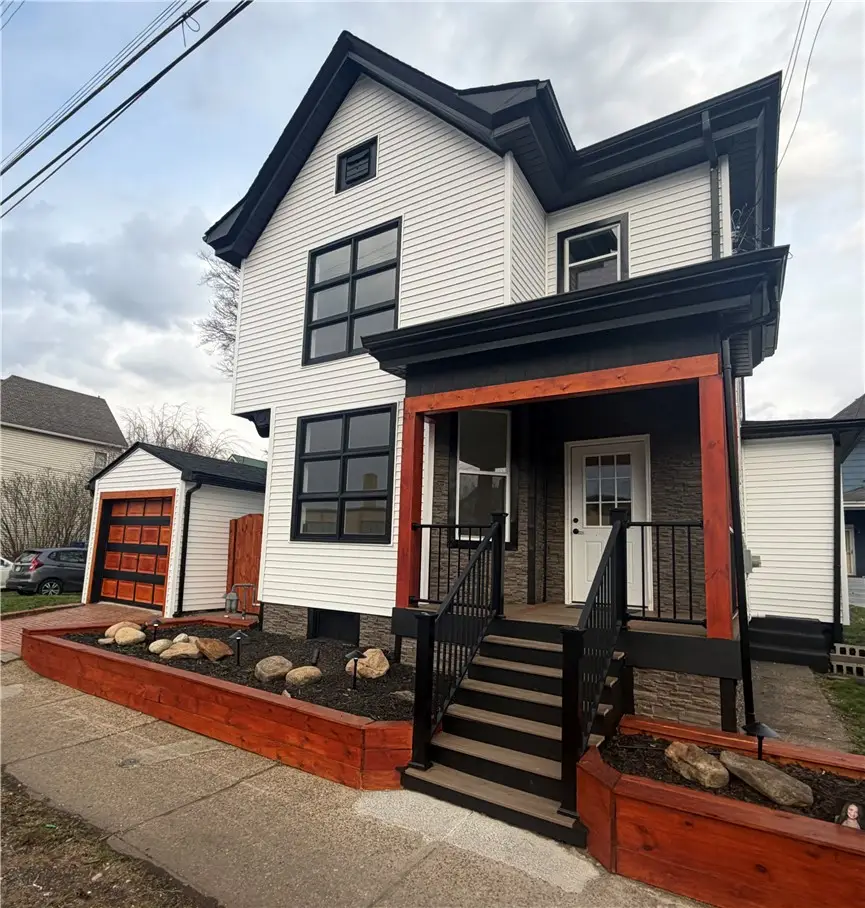 2207 7th Avenue Rear, Beaver Falls, PA 15010 - #3