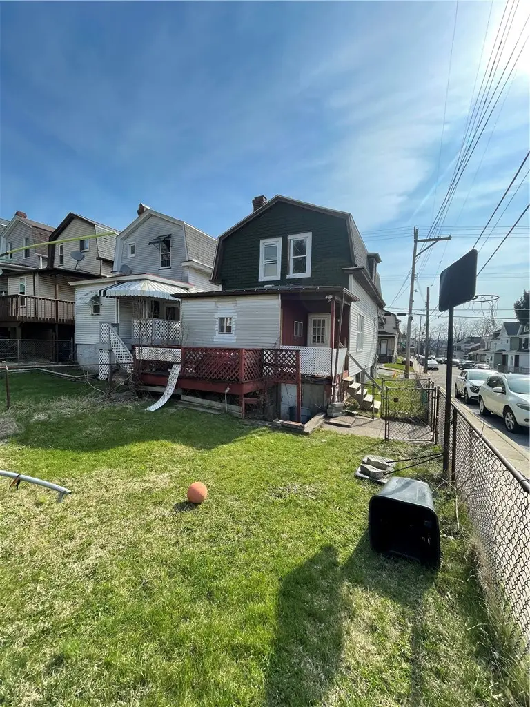 609 Hays Ave, Pittsburgh, PA 15210 - #2