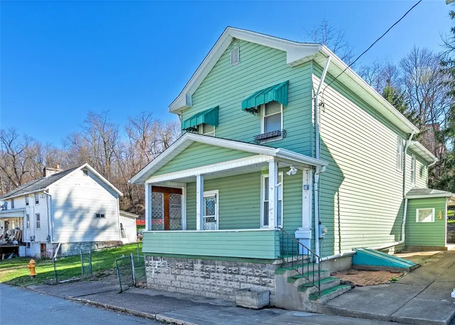 413 N Prospect St, Connellsville, PA 15425 - #3