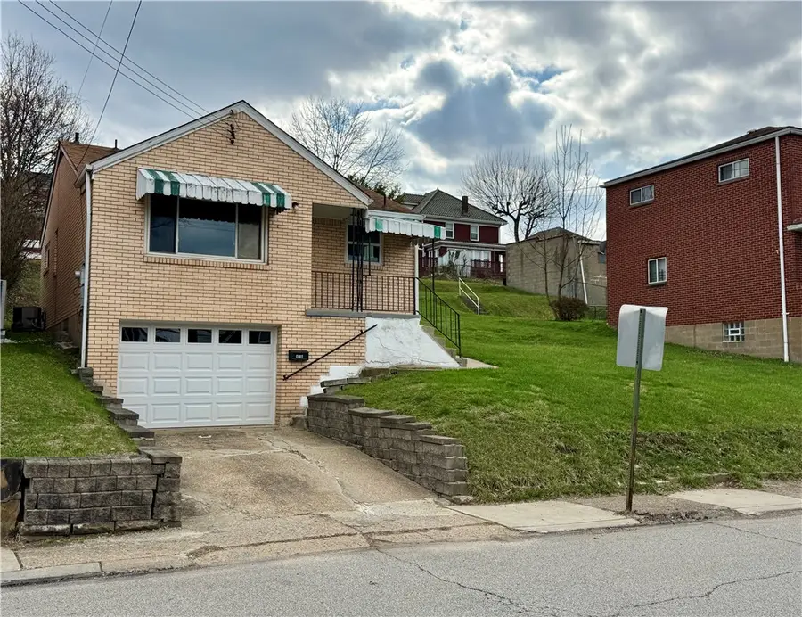 418 Baker Ave, Clairton, PA 15025 - #2
