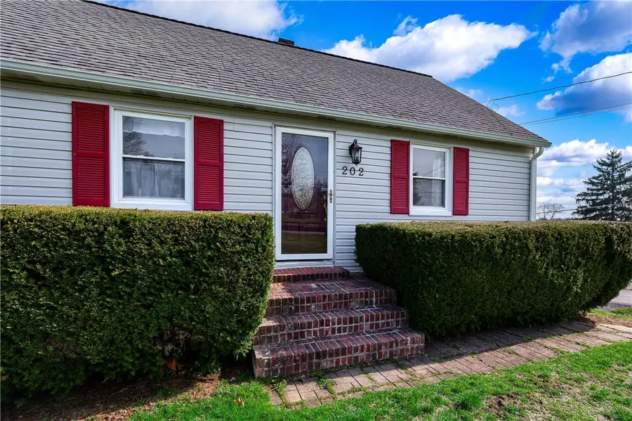 202 Rural Dr, Butler, PA 16001 - #3