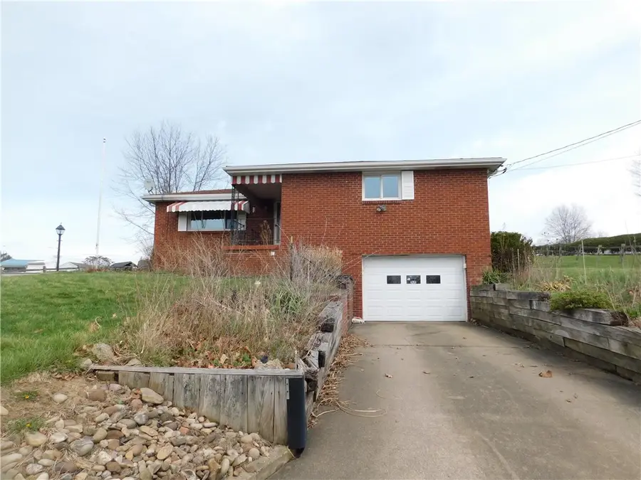 1080 Park Ave, Waynesburg, PA 15370 - #2