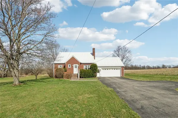 441 Petersburg Rd, Enon Valley, PA 16120