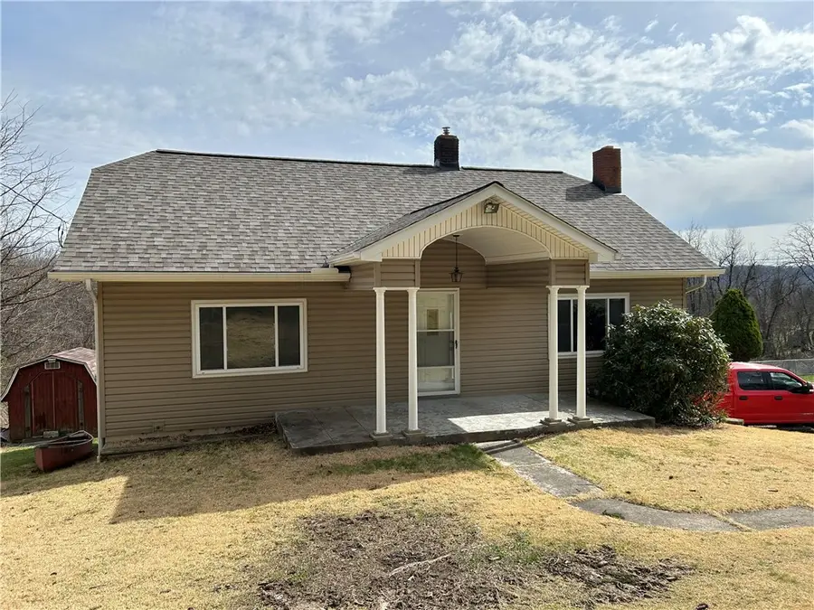 2502 7th St, New Kensington, PA 15068 - #2