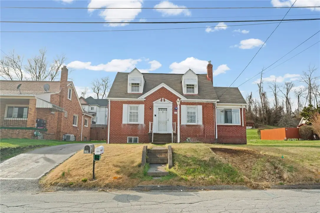 105 Saniel Dr, West Mifflin, PA 15122 - #1