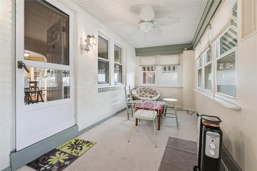 2208 Delaware Ave, Pittsburgh, PA 15218 - #3