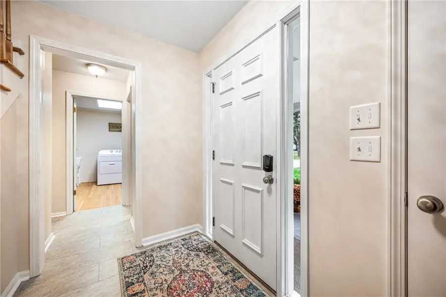 238 Meadowbrook Dr, New Wilmington, PA 16142 - #3