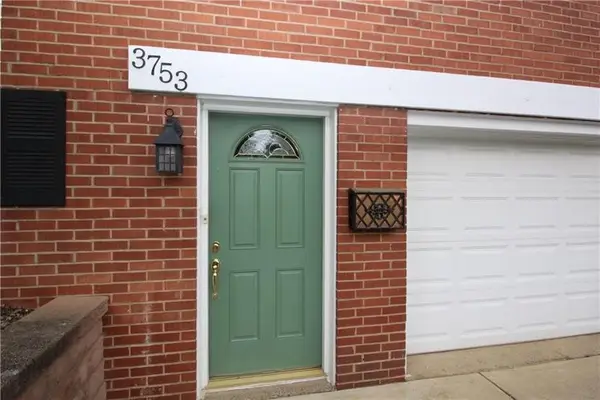 3753 Evergreen Dr, Monroeville, PA 15146