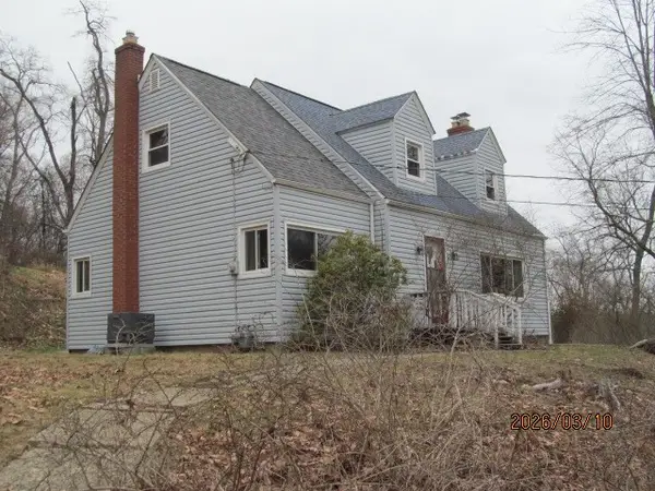 5924 Kings School Rd, Bethel Park, PA 15102