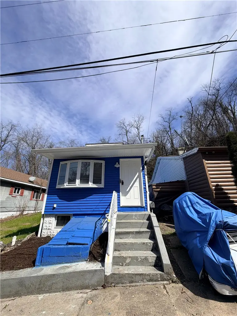 314 Rebecca Ave, Monessen, PA 15062 - #1