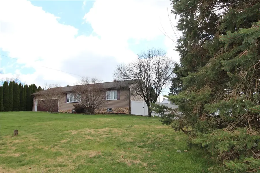 415 Mercury Street, Latrobe, PA 15650 - #3