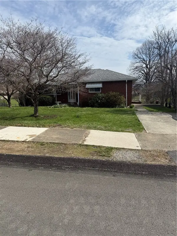 112 Easy St, Uniontown, PA 15401