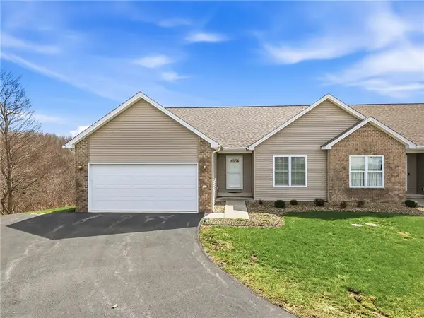 2414 Jillian Ln, Hermitage, PA 16148