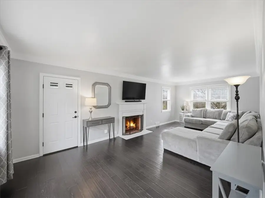 2004 Spring St, Aliquippa, PA 15001 - #2