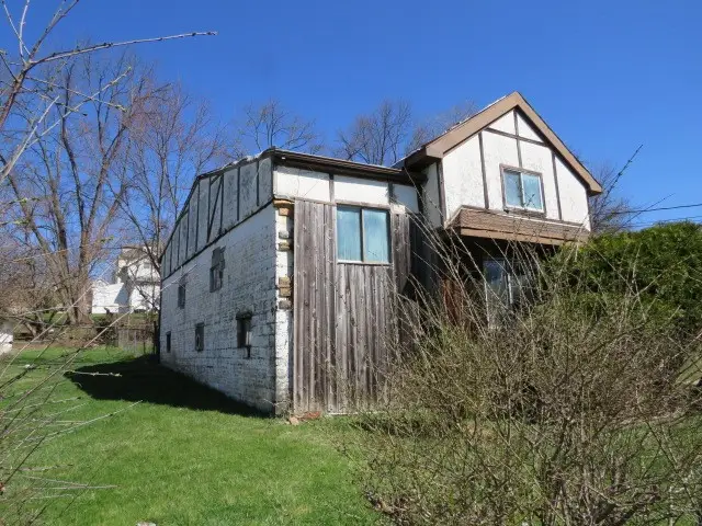 2888 Cherry St, Bethel Park, PA 15102 - #2