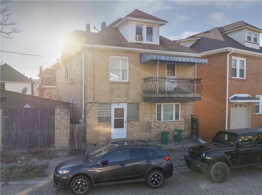 881 Lenz Ave, Ambridge, PA 15003 - #3