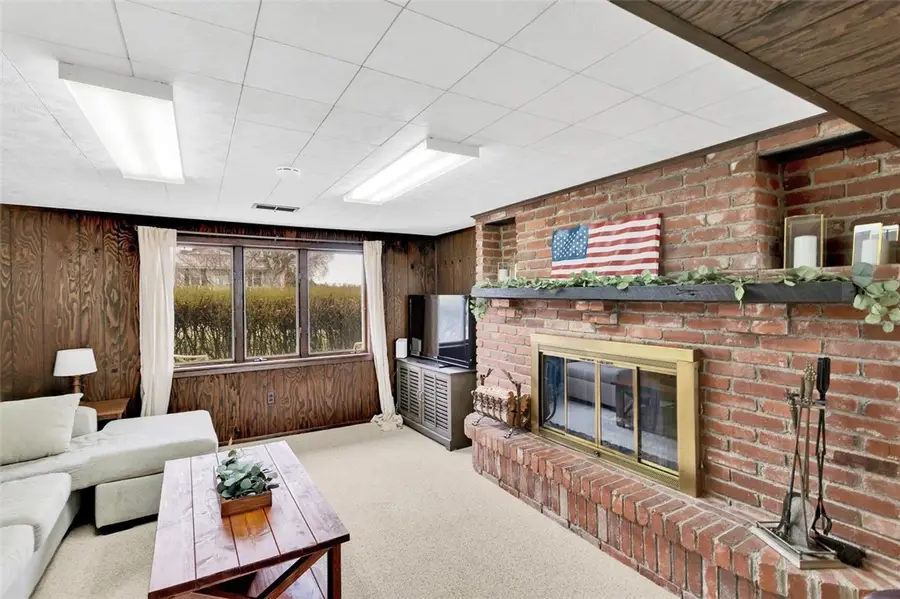 520 Carolina Dr, Oakdale, PA 15071 - #3