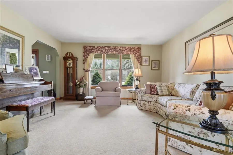 103 Seminole Trl, Butler, PA 16001 - #3