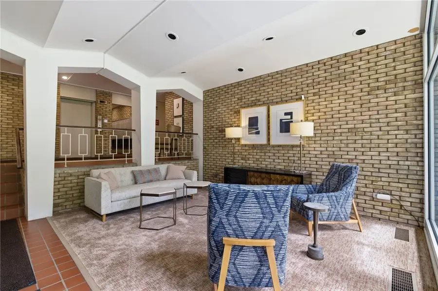 53 Highland Rd #401, Bethel Park, PA 15102 - #3