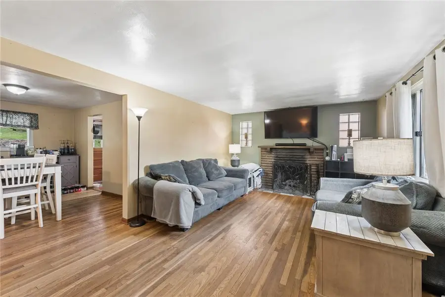 2509 Holly Dr, Pittsburgh, PA 15235 - #3