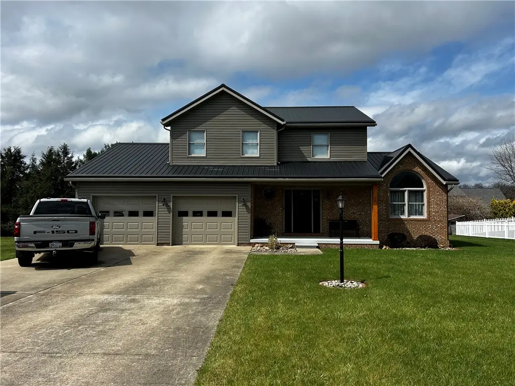 22 Dawn Dr, Indiana, PA 15701 - #1