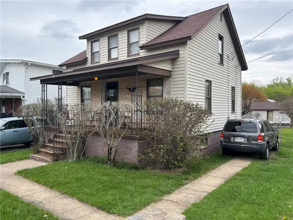 1036 Woodstock Ave, Hopwood, PA 15445